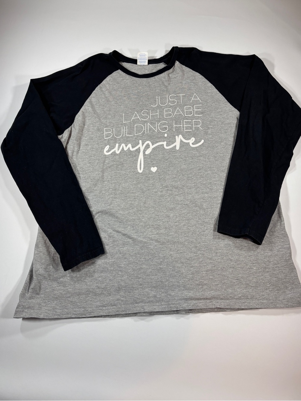 Lash Babe Building Her Empire Graphic Raglan Tee 2XL Gray Black Salon Spa Casual